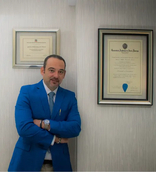 Lic. Gustavo Monsanto,